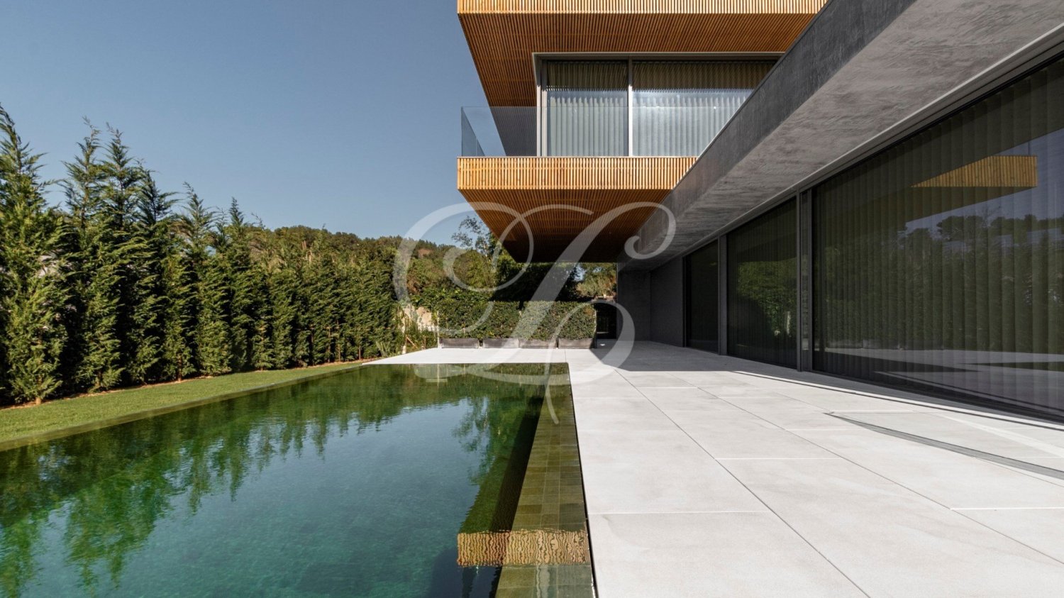 5 bedrooms Villa in Cascais, Portugal No. 170730