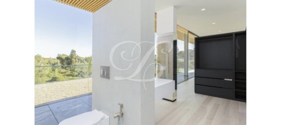 5 bedrooms Villa in Cascais, Portugal No. 170730 25