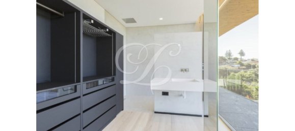 5 bedrooms Villa in Cascais, Portugal No. 170730 27