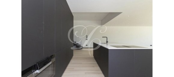 5 bedrooms Villa in Cascais, Portugal No. 170730 13