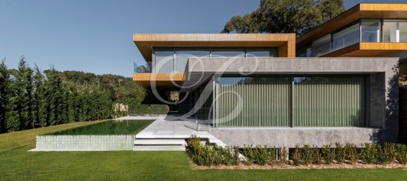 5 bedrooms Villa in Cascais, Portugal No. 170730 4