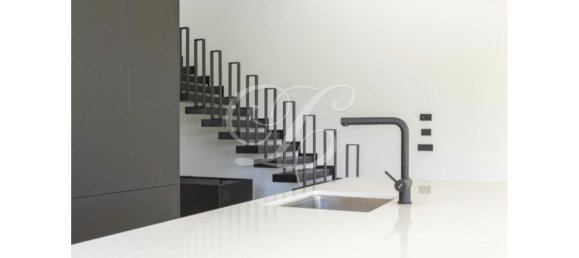 5 bedrooms Villa in Cascais, Portugal No. 170730 12