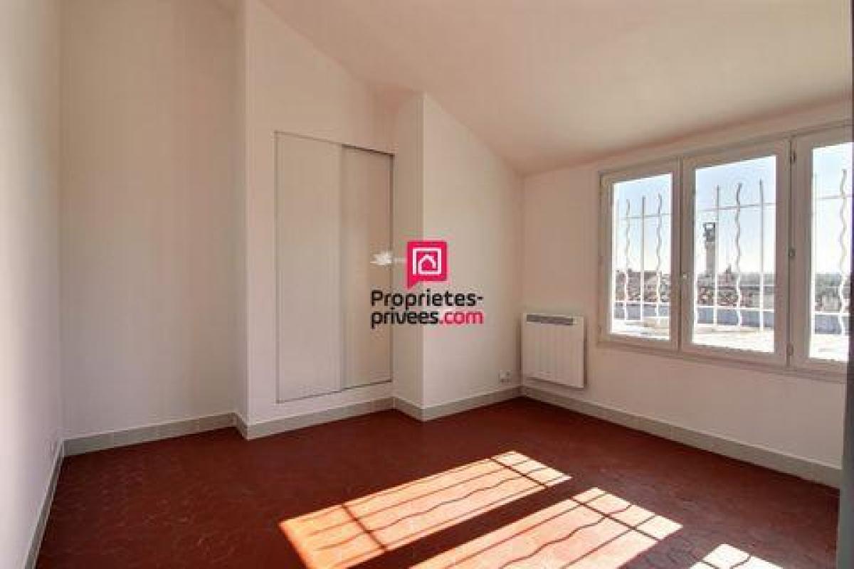 Studio in the Condo in Orange, France No. 16793