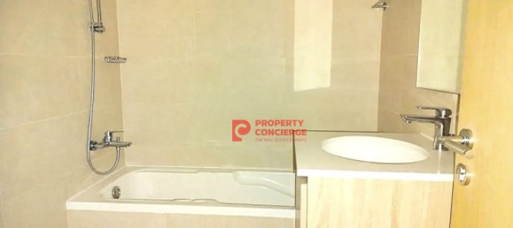 Квартира с 2 спальнями в The Gardens, ОАЭ № 42604 10