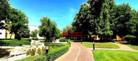 Квартира с 2 спальнями в The Gardens, ОАЭ № 42604 9