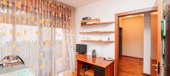 4 bedrooms Apartment in San Donato Milanese, Italy No. 279095 11