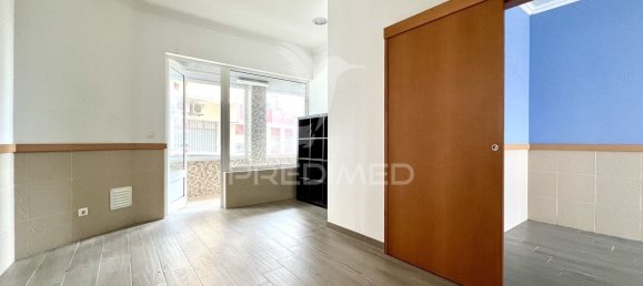 49m² Commercial property in Barreiro, Portugal No. 154562 10