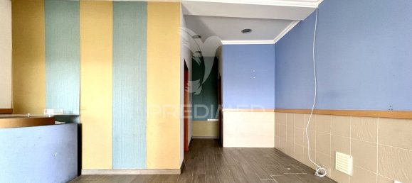 49m² Commercial property in Barreiro, Portugal No. 154562 7