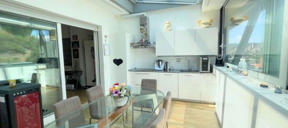 3 bedrooms Penthouse in Perugia, Italy No. 312790 6