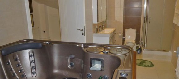 6 bedrooms Villa in Volos, Greece No. 1226 9