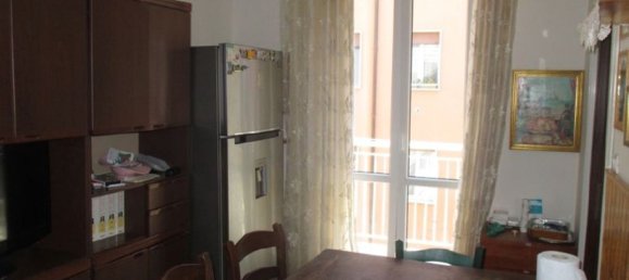 4 rooms Apartment in Casalecchio di Reno, Italy No. 97410 6