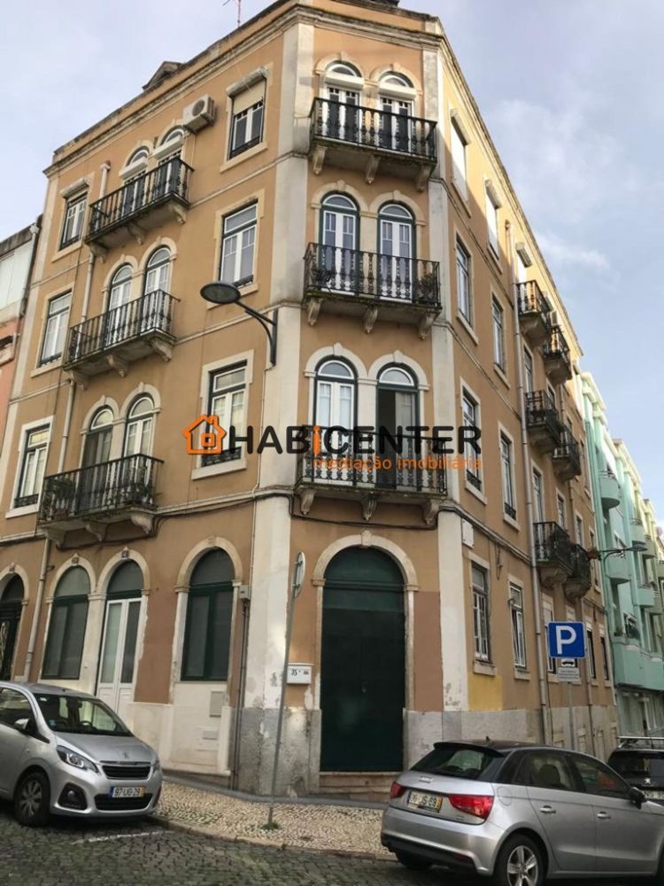 1 bedroom Duplex in Lisbon, Portugal No. 199330