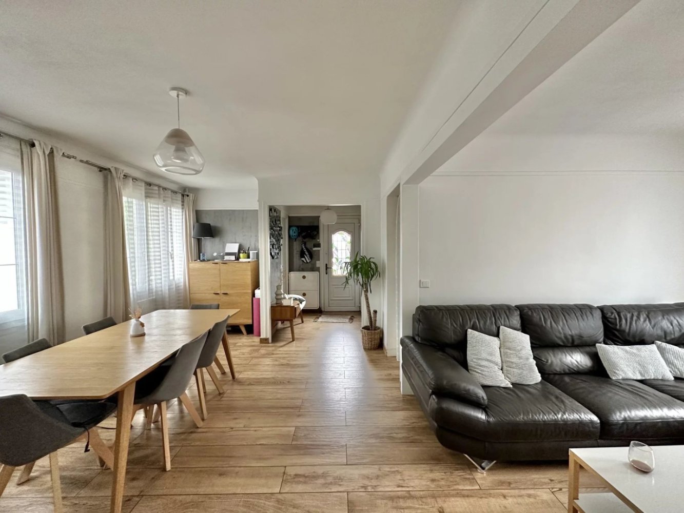 3 chambres Villa à Neuilly-sur-Marne, France No. 177922