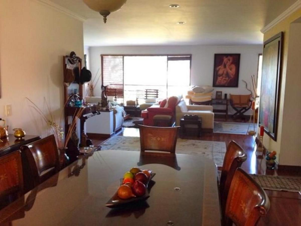 3 bedrooms House in Bogota, Colombia No. 14597