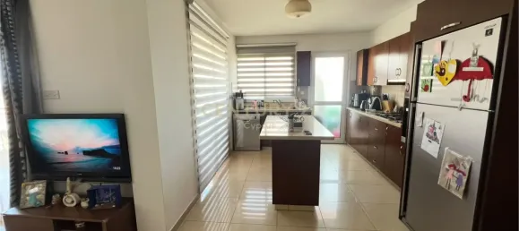 3 bedrooms Apartment in Limassol, Cyprus No. 5826 3