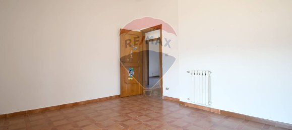 6 rooms Apartment in Macomer, Italy No. 361996 11