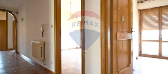 6 rooms Apartment in Macomer, Italy No. 361996 13