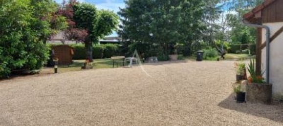 5 bedrooms House in Romorantin-Lanthenay, France No. 79063 5