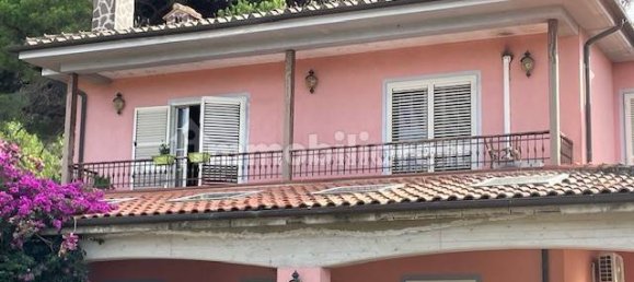 4 bedrooms Villa in Portoferraio, Italy No. 285089 5