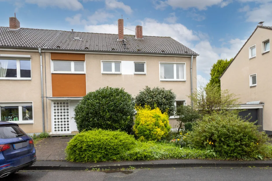 Adosado de 4 dormitorios en Bergisch Gladbach, Germany No. 28279