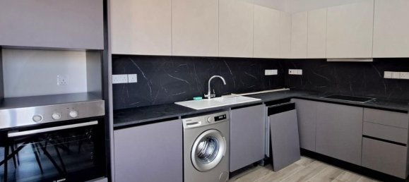 Квартира с 2 спальнями в Агиос Тихонас, Кипр № 22367 3