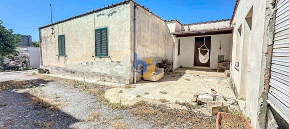 6 rooms House in Santa Marinella, Italy No. 72723 5