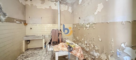 6 rooms House in Santa Marinella, Italy No. 72723 28