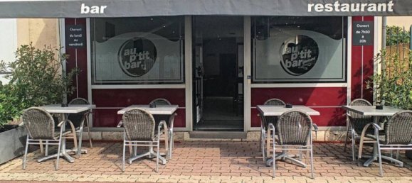 Propiedad comercial de 1 habitación en Montargis, France No. 69867 10