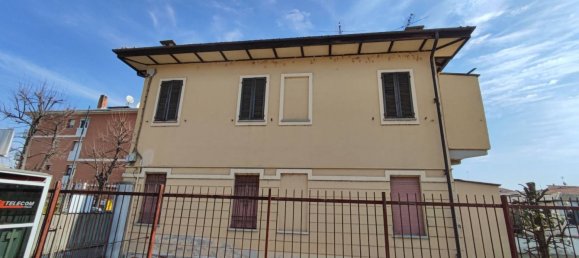 10 غرف نوم منزل في Asti, Italy رقم 136404 2