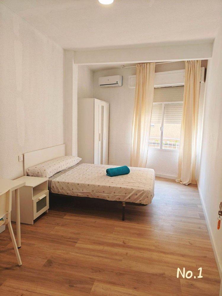 6 bedrooms Apartment in Murcia, Spain No. 236770