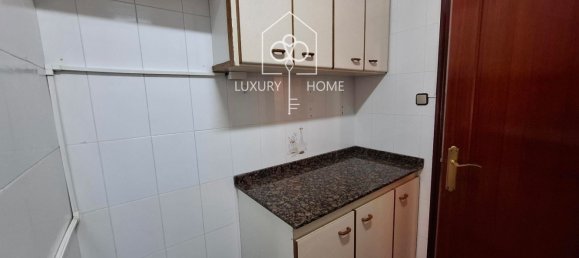 Apartamento de 4 dormitorios en Viladecans, Spain No. 139240 3