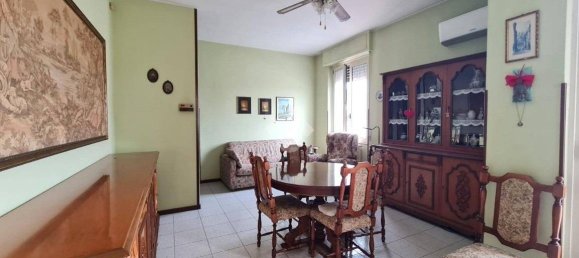 2 Schlafzimmer Wohnung in Besana in Brianza, Italy, Nr. 331029 5