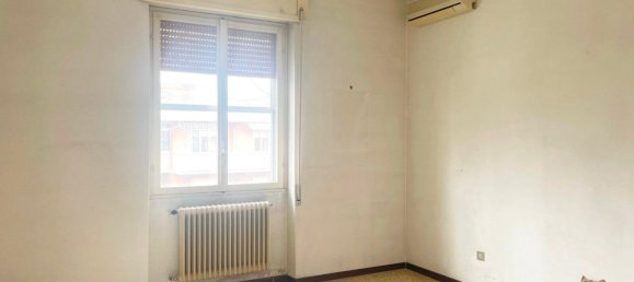 Apartamento de 8 dormitorios en Mantua, Italy No. 363438 23