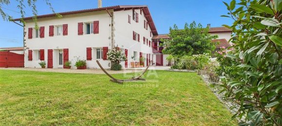 7 bedrooms Villa in Hasparren, France No. 311811 2