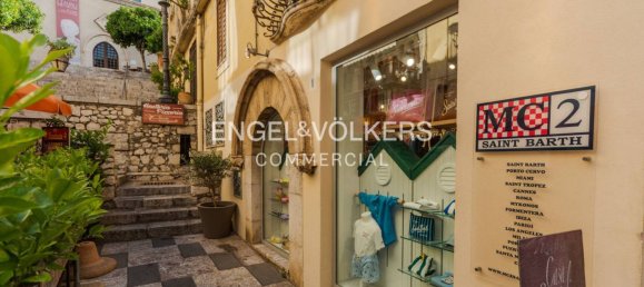 Propiedad comercial de 2 habitaciónes en Taormina, Italy No. 288254 13
