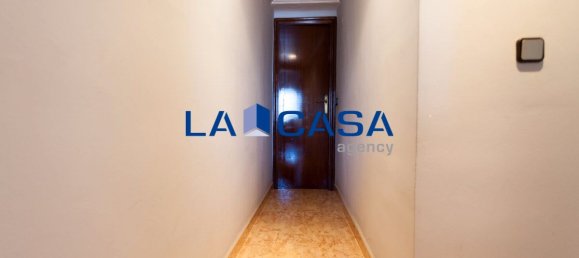 3 bedrooms Apartment in L'Hospitalet de Llobregat, Spain No. 142424 13