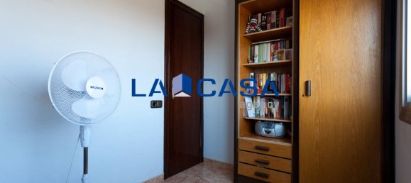 3 bedrooms Apartment in L'Hospitalet de Llobregat, Spain No. 142424 12