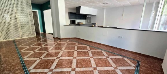 Коммерческая недвижимость 98м² в Торремолинос, Испания № 134022 5