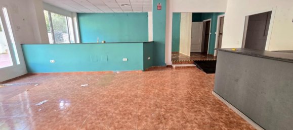 Коммерческая недвижимость 98м² в Торремолинос, Испания № 134022 12