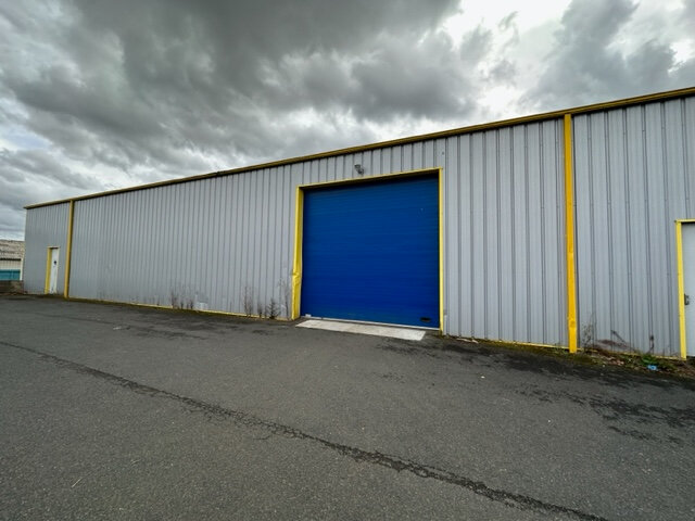 Gewerbliche Immobilie in Notre-Dame-d'Oe, France 1320m², Nr. 88948