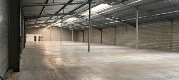 Gewerbliche Immobilie in Notre-Dame-d'Oe, France 1320m², Nr. 88948 2