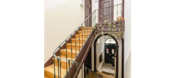 755m² Building in Lisbon, Portugal No. 120185 8