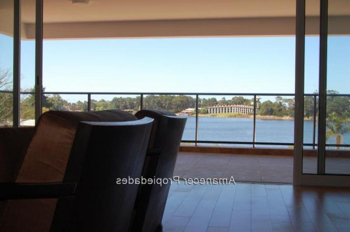 4 Schlafzimmer Wohnung in Canelones, Uruguay, Nr. 6047