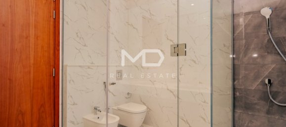 4 bedrooms Villa in Abu Dhabi, UAE No. 47598 30