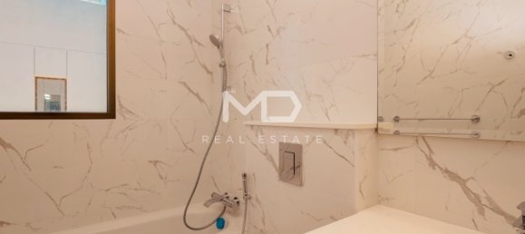 4 bedrooms Villa in Abu Dhabi, UAE No. 47598 43