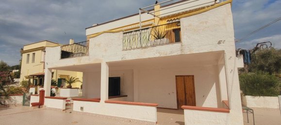 6 rooms Apartment in Vieste, Italy No. 21285 2