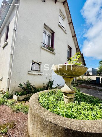 3 Schlafzimmer Haus in Joigny, France, Nr. 353314