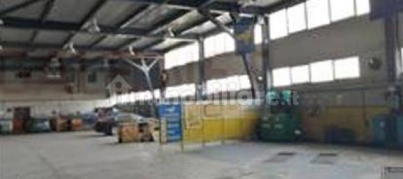 5-salle Entrepôt à Milazzo, Italy No. 300425 4