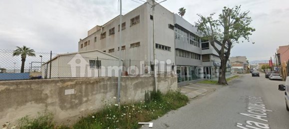 5-salle Entrepôt à Milazzo, Italy No. 300425 7