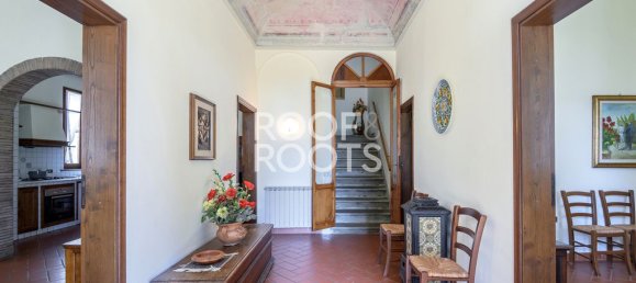 6 bedrooms Villa in Vinci, Italy No. 313959 10